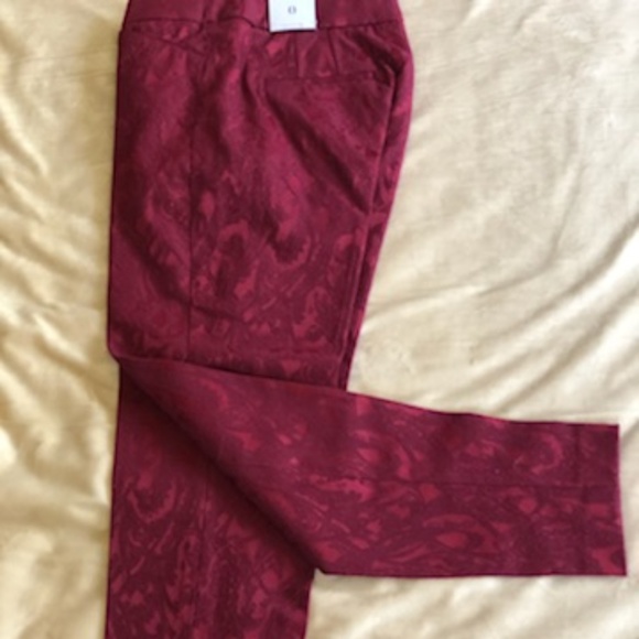 Red Jacquard Slim Ankle Pants by WHBM - Picture 3 of 5